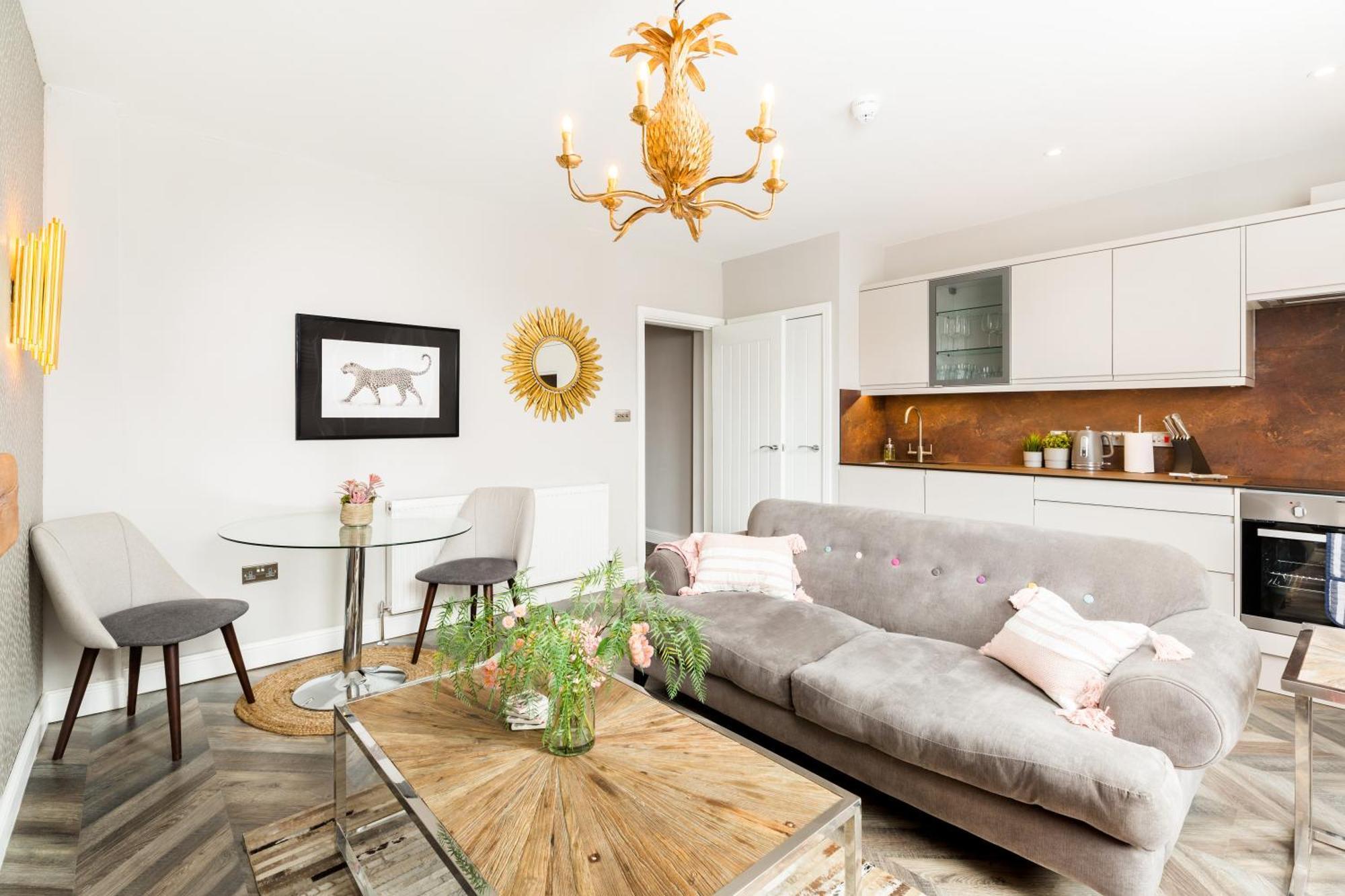 The Shirt Factory Apartments Warrington  Room photo